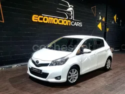 Blanco Usado 2013 Toyota Yaris Active Berlina | 7999 € (Precio justo)