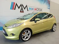 Verde Usado 2009 Ford Fiesta Sport Utilitario | 5500 € (Precio justo)