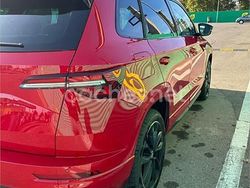 Rojo Usado 2023 Skoda Karoq SportLine SUV | 31.000 € (Caro)