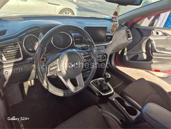 Granate Usado 2019 Kia Ceed Berlina | 14.500 € (Precio justo)