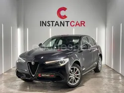 Gris / plata Usado 2018 Alfa Romeo Stelvio Executive SUV | 23.990 € (Buen precio)
