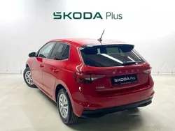 Rojo Usado 2024 Skoda Fabia Selection | 17.900 € (Precio justo)