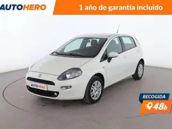 Blanco Usado 2014 Fiat Punto Lounge Utilitario | 8799 € (Precio justo)