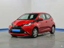 Rojo Usado 2018 Toyota Aygo X-play Utilitario | 9900 € (Precio justo)