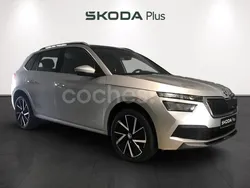 Gris / plata Usado 2023 Skoda Kamiq Sport SUV | 21.900 € (Precio justo)