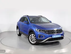 Azul Usado 2024 VW T-Roc Life SUV | 27.800 € (Precio justo)