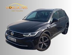 Negro Usado 2021 VW Tiguan Life SUV | 30.995 € (Precio justo)