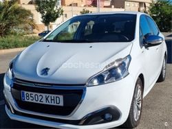 Blanco Usado 2018 Peugeot 208 Style Utilitario | 8400 € (Precio justo)