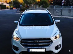 Blanco Usado 2017 Ford Kuga Trend SUV | 15.900 € (Precio justo)