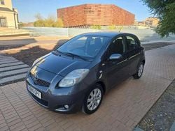 Gris Usado 2009 Toyota Yaris Utilitario | 7200 € (Precio justo)