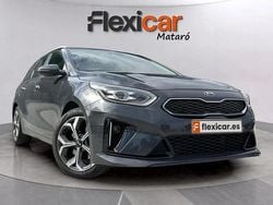 Gris Usado 2021 Kia Ceed Familiar | 11.890 € (Super precio)