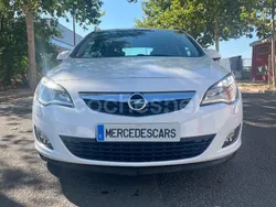 Blanco Usado 2012 Opel Astra Sportive Berlina | 6900 € (Precio justo)
