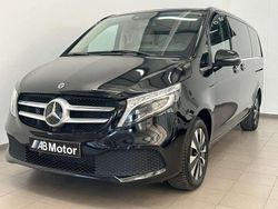 Negro Usado 2023 Mercedes V220 Avantgarde Monovolumen | 56.000 € (Un poco caro)