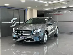 Gris / plata Usado 2017 Mercedes GLA200 Urban SUV | 25.500 € (Precio justo)