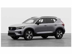 Plateado Nuevo 2025 Volvo XC40 Plus SUV | 39.900 € (Precio justo)