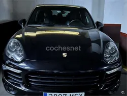 Negro Usado 2017 Porsche Cayenne S E-Hybrid Platinum Edition SUV | 53.000 €