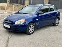 Azul Usado 2008 Hyundai Accent Berlina | 2500 €