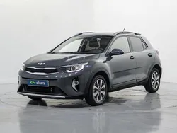 Blanco Usado 2022 Kia Stonic SUV | 16.790 € (Precio justo)
