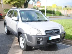 Gris / plata Usado 2005 Hyundai Tucson Style SUV | 5999 € (Precio justo)