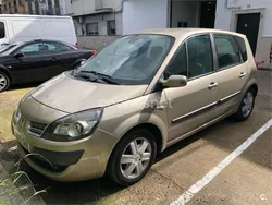 Beige Usado 2008 Renault Scénic II Monovolumen | 3800 € (Precio justo)
