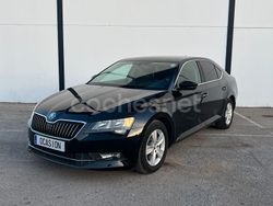 Negro Usado 2018 Skoda Superb Active Berlina | 15.250 € (Precio justo)