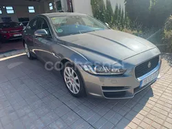 Gris / plata Usado 2015 Jaguar XE Portfolio Berlina | 11.399 € (Precio justo)
