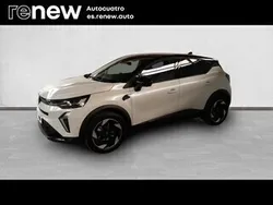Carrocería blanco nacarado con techo negro Usado 2024 Renault Captur Techno SUV | 24.810 € (Precio justo)