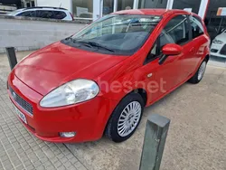 Rojo Usado 2007 Fiat Grande Punto Dynamic Utilitario | 3500 € (Un poco caro)