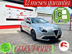 Gris / plata Usado 2016 Alfa Romeo Giulietta Super Utilitario | 7450 € (Precio justo)