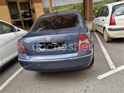 Azul Usado 2002 VW Passat Comfortline Familiar | 3200 € (Buen precio)