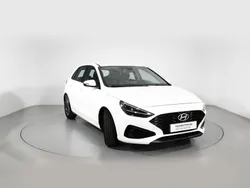 Blanco Usado 2024 Hyundai i30 Berlina | 20.900 € (Precio justo)