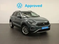 Azul Usado 2024 VW T-Roc Life SUV | 25.950 € (Precio justo)