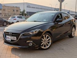Negro Usado 2015 Mazda 3 Luxury Berlina | 12.950 € (Precio justo)