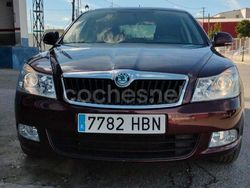 Granate Usado 2011 Skoda Octavia Ambition Berlina | 7900 € (Caro)