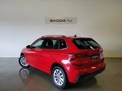 Rojo Usado 2024 Skoda Kamiq Selection SUV | 22.100 € (Precio justo)