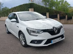 Blanco Usado 2020 Renault Mégane IV Business Berlina | 11.500 € (Precio justo)