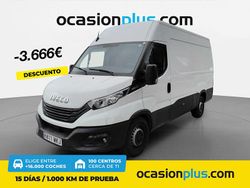 Blanco Usado 2023 Iveco Daily Berlina | 28.500 € (Precio justo)
