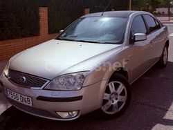 Beige Usado 2004 Ford Mondeo Ghia Berlina | 2700 € (Precio justo)