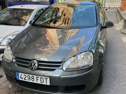 Verde Usado 2006 VW Golf V Trendline Berlina | 6500 € (Un poco caro)