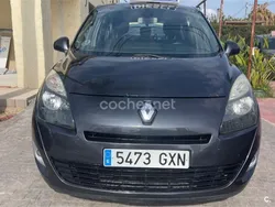 Gris / plata Usado 2010 Renault Grand Scénic III Dynamique Monovolumen | 6700 € (Precio justo)