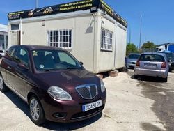 Rojo Usado 2007 Lancia Ypsilon Utilitario | 2499 €