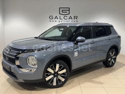 Blanco Usado 2025 Mitsubishi Outlander P-HEV SUV | 48.900 € (Un poco caro)