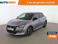 Gris Usado 2024 Peugeot 208 Allure Utilitario | 15.904 € (Precio justo)