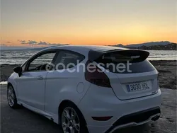 Blanco Usado 2011 Ford Fiesta Sport Utilitario | 5000 € (Precio justo)