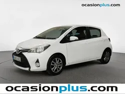 Blanco Usado 2014 Toyota Yaris Active Utilitario | 9400 € (Precio justo)