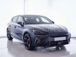 Gris / plata Nuevo 2024 Cupra Leon Berlina | 35.900 € (Precio justo)