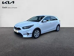 Sedán Usado 2024 Kia Ceed Berlina | 17.990 € (Buen precio)