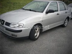Gris / plata Usado 2002 Seat Cordoba Stella Berlina | 1500 € (Precio justo)
