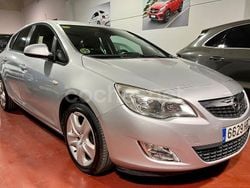 Gris / plata Usado 2011 Opel Astra Enjoy Berlina | 5999 € (Precio justo)