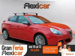 Rojo Usado 2016 Alfa Romeo Giulietta Distinctive Utilitario | 11.490 € (Precio justo)